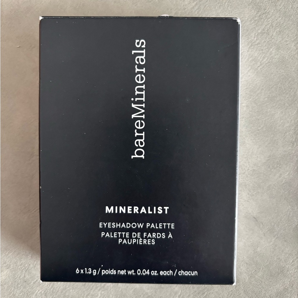 bareMinerals Mineralist Eyeshadow in Black Packaging